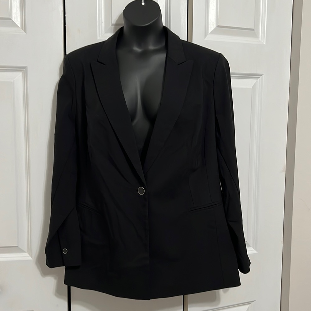Black plus size blazer size 22